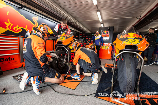 Red Bull KTM Factory Racing-photogalery-5